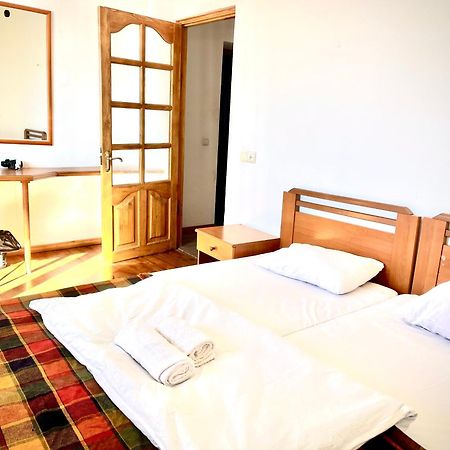 Yeti-Clubcom Hotel กูเดาริ ภายนอก รูปภาพ
